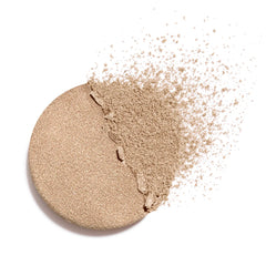 Chanel Ombre Essentielle multi-use long-wearing eyeshadow palette with various shades, displayed in a sleek compact.