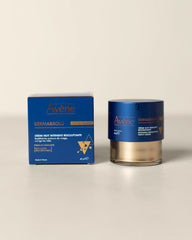 Avène Dermabsolu Intensive Resculpting Night Cream in 40ml jar, showing the skincare product with branding and packaging details.