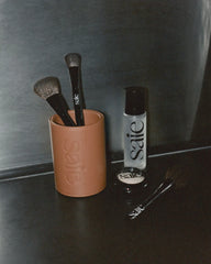 Saie Brush Set and case