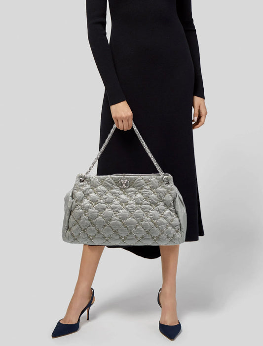 Pre-Owned Chanel Paris Byzance Tweed on Stitch Nylon Bubble Tote Green