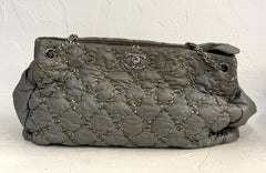 Pre-Owned Chanel Paris Byzance Tweed on Stitch Nylon Bubble Tote Green