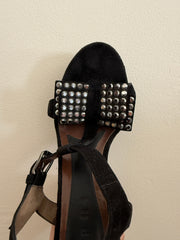 Marni suede sandal with bow detail in size 38, featuring stylish open-toe design and elegant craftsmanship.