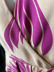 Dries Van Noten women's dress in size 36/4, elegant fashion piece featuring a stylish design and high-quality fabric.