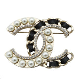 Pre-Owned Chanel CC Gold Plated Faux Pearl and Rhinestones Brooch