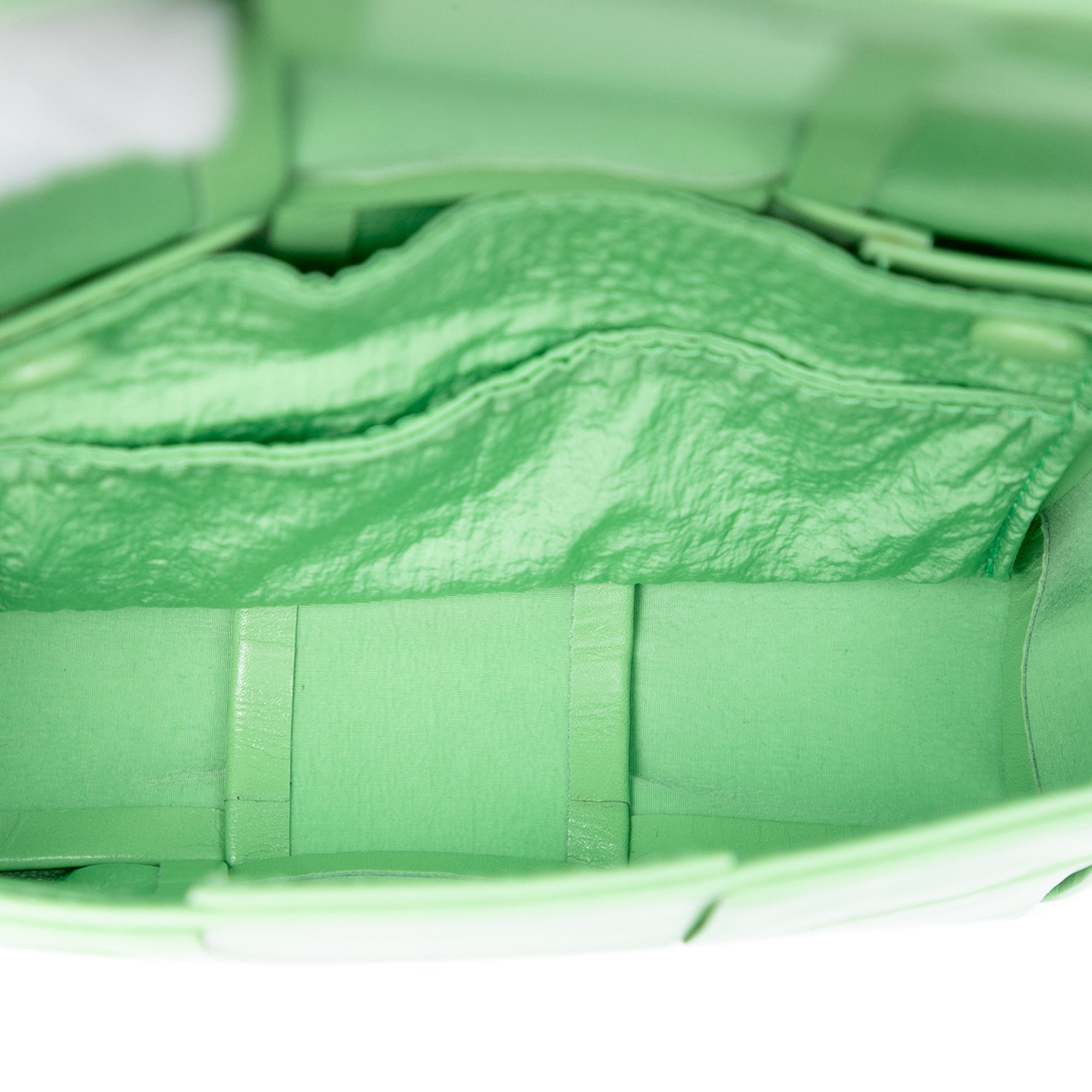 Candy Nappa Intrecciato Cassette Crossbody Green - Lab Luxury Resale