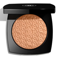 Chanel Les Symboles de Chanel La Chaîne beauty product in various shades, new in box, featuring elegant packaging and branding.