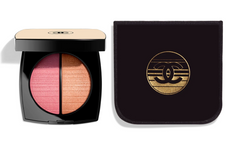 Chanel Les Beiges Healthy Golden Glow Powder in Eclat Du Soir, a luxurious bronzer and highlighter for a radiant complexion.