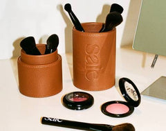 Saie Brush Set and case