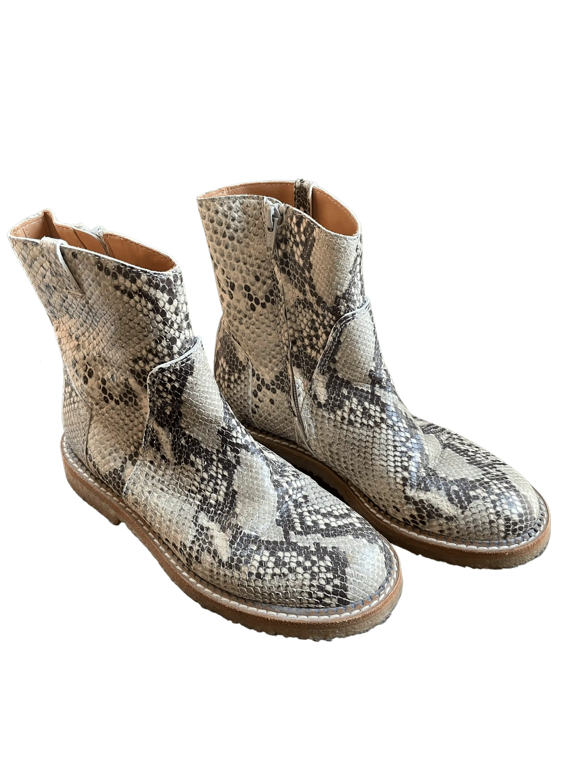 Maison Martin Margiela snakeskin ankle boots in size 35.5, featuring a sleek design and textured snakeskin pattern.