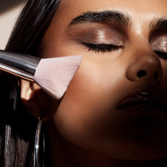 Fenty Beauty Cheek Hugging Bronzer Brush 190, new in box, with soft bristles for applying bronzer on the cheeks.