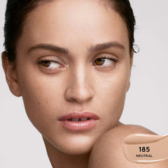 Fenty Beauty Soft’Lit Hydrating Longwear Foundation in various shades, featuring a smooth, luminous finish on a beauty product image.